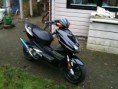 Yamaha Aerox Straßenroller Schwarz Metallic sehr guter Zustand